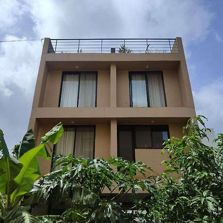 Rising Dust Villa Lonavala Exterior photo